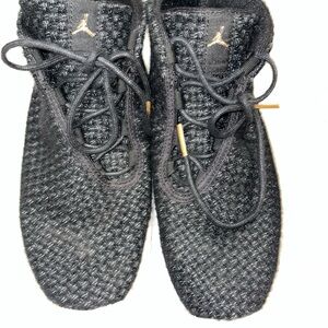 Air Jordon’s FUTURE black/white